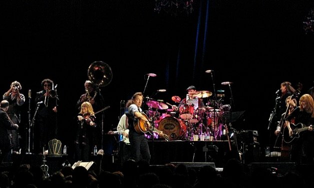 Springsteen Slams Trump as ‘Unfit’ and ‘Incompetent’ at UK Concert